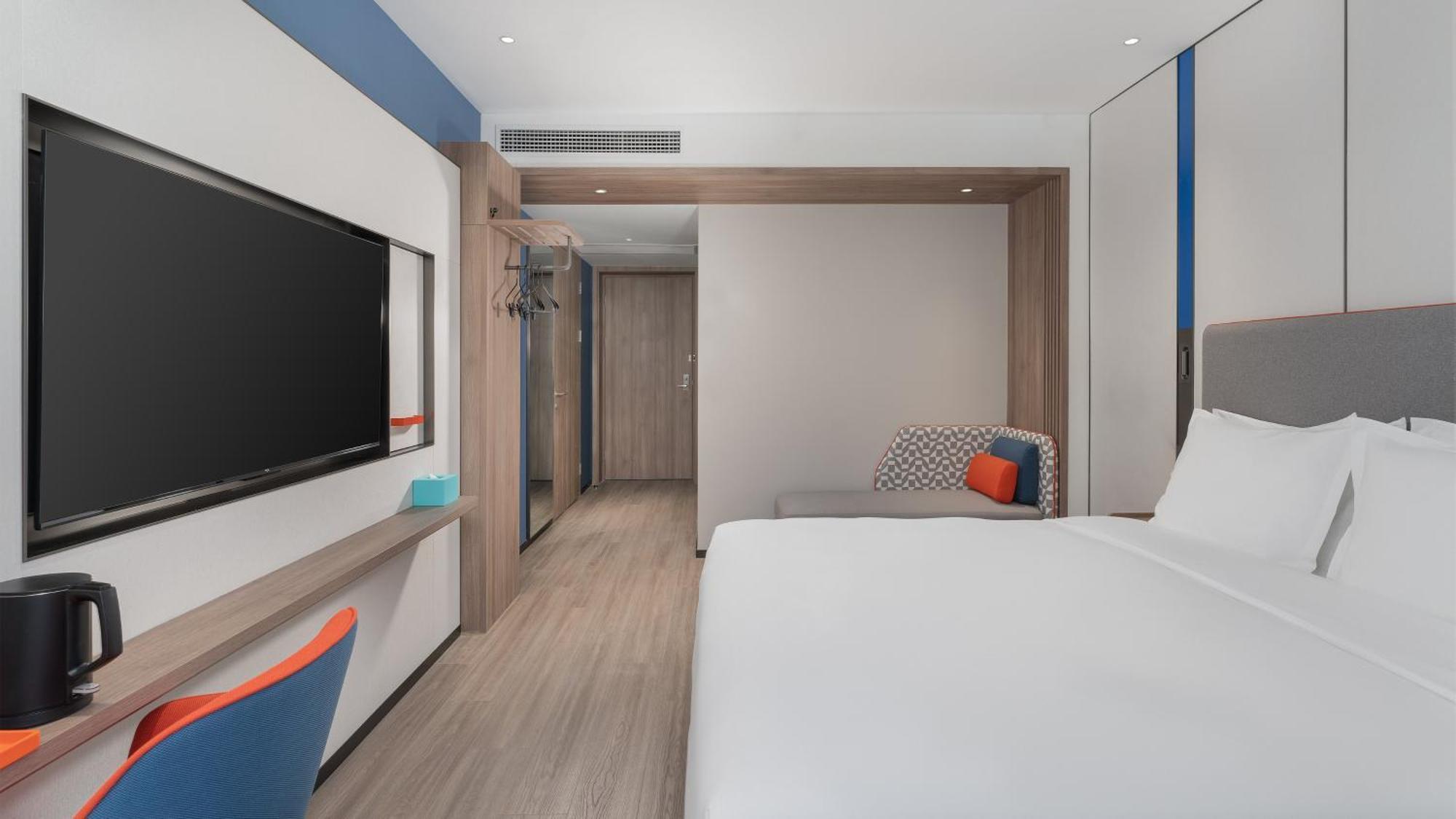 Holiday Inn Express Qingdao Shibei By Ihg Exteriör bild