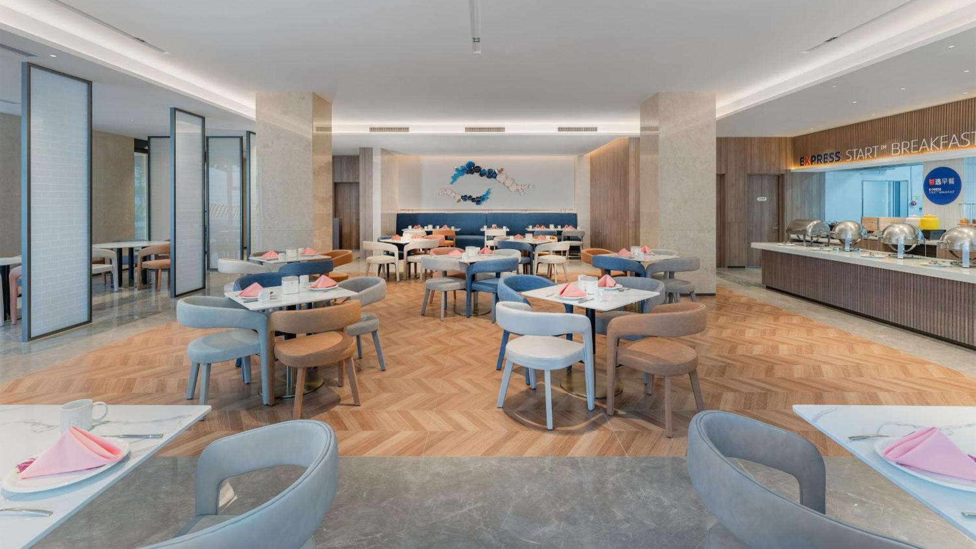 Holiday Inn Express Qingdao Shibei By Ihg Exteriör bild