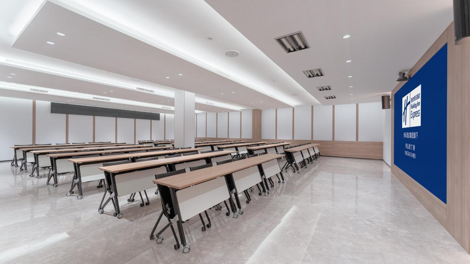 Holiday Inn Express Qingdao Shibei By Ihg Exteriör bild