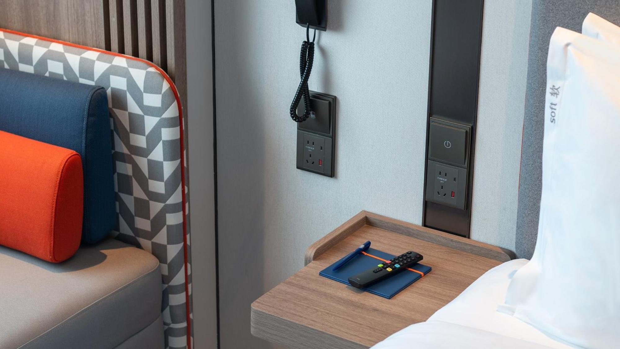 Holiday Inn Express Qingdao Shibei By Ihg Exteriör bild